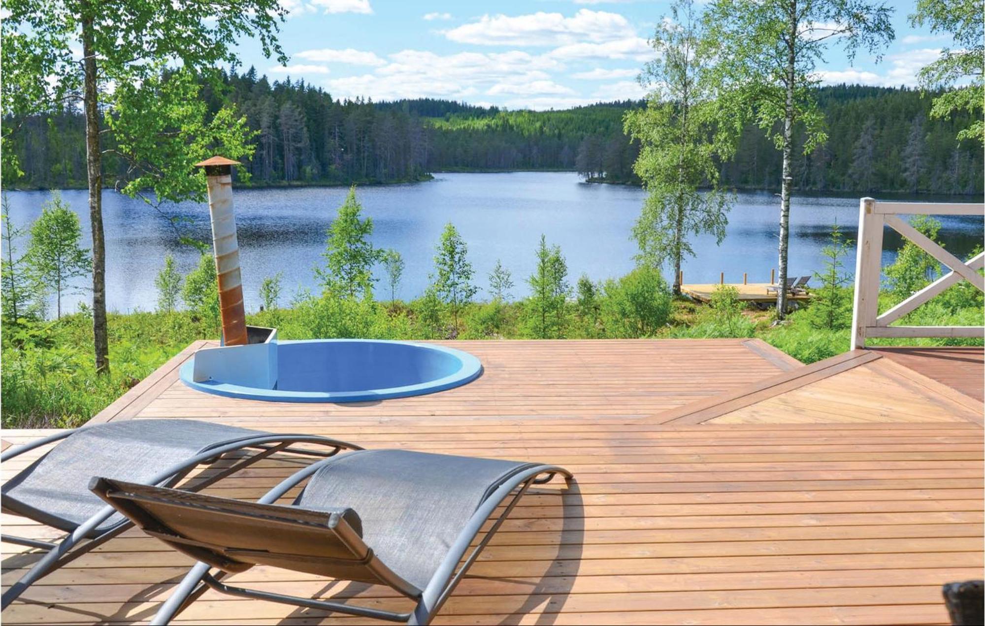 Nice Home In Sunne With Jacuzzi Alvsatern Kültér fotó
