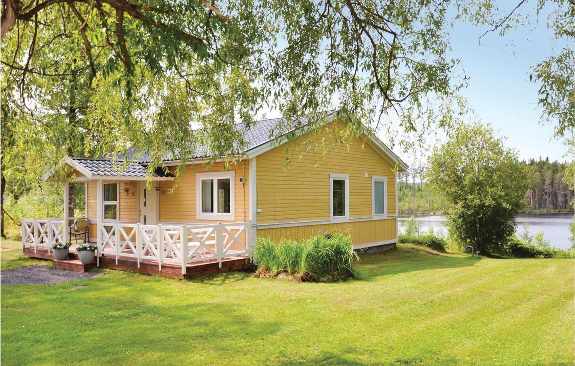 Nice Home In Sunne With Jacuzzi Alvsatern Kültér fotó