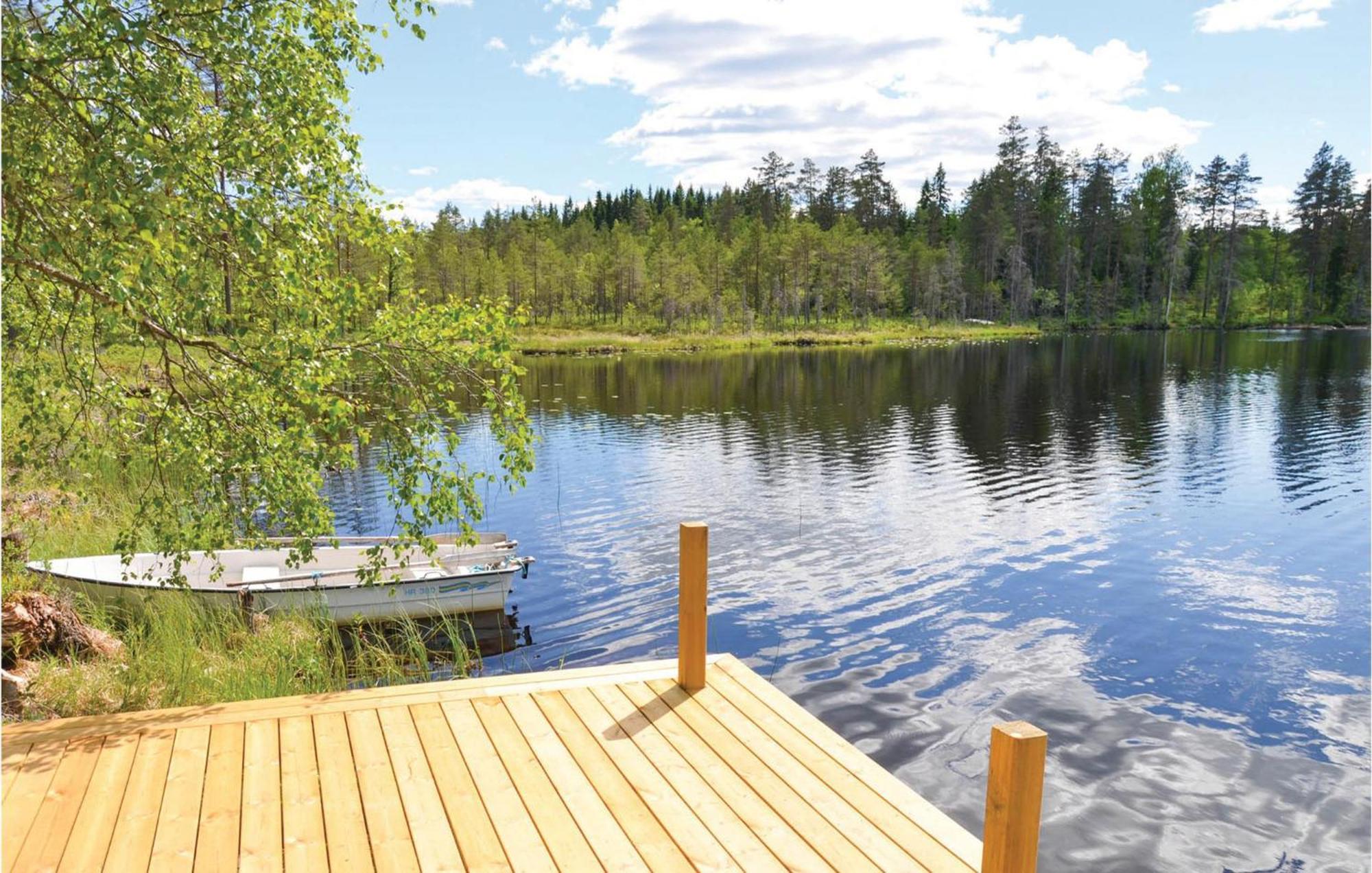 Nice Home In Sunne With Jacuzzi Alvsatern Kültér fotó