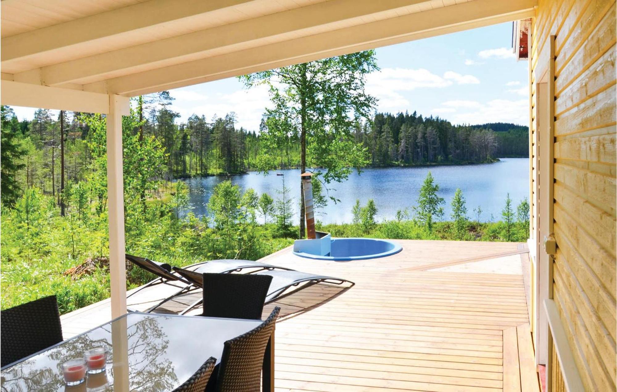 Nice Home In Sunne With Jacuzzi Alvsatern Kültér fotó